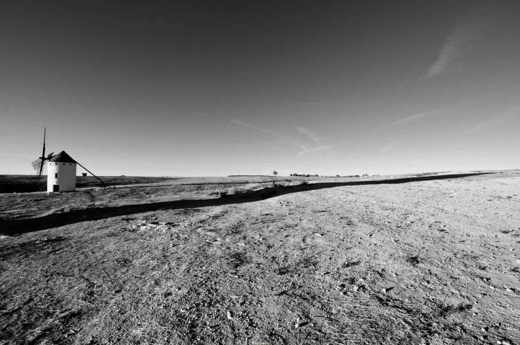 Cristiano Denanni Fotografo Reporter Viaggio Chisciotte Mancha Landscape Campagna Bianco Nero