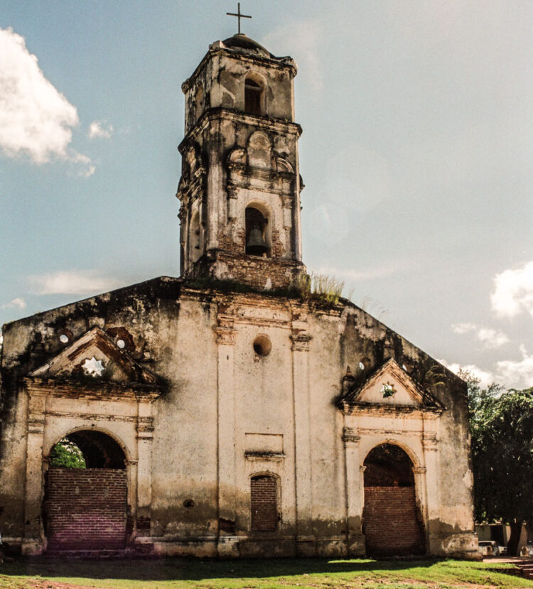 Reportage di viaggio Cuba Trinidad chiesa Denanni